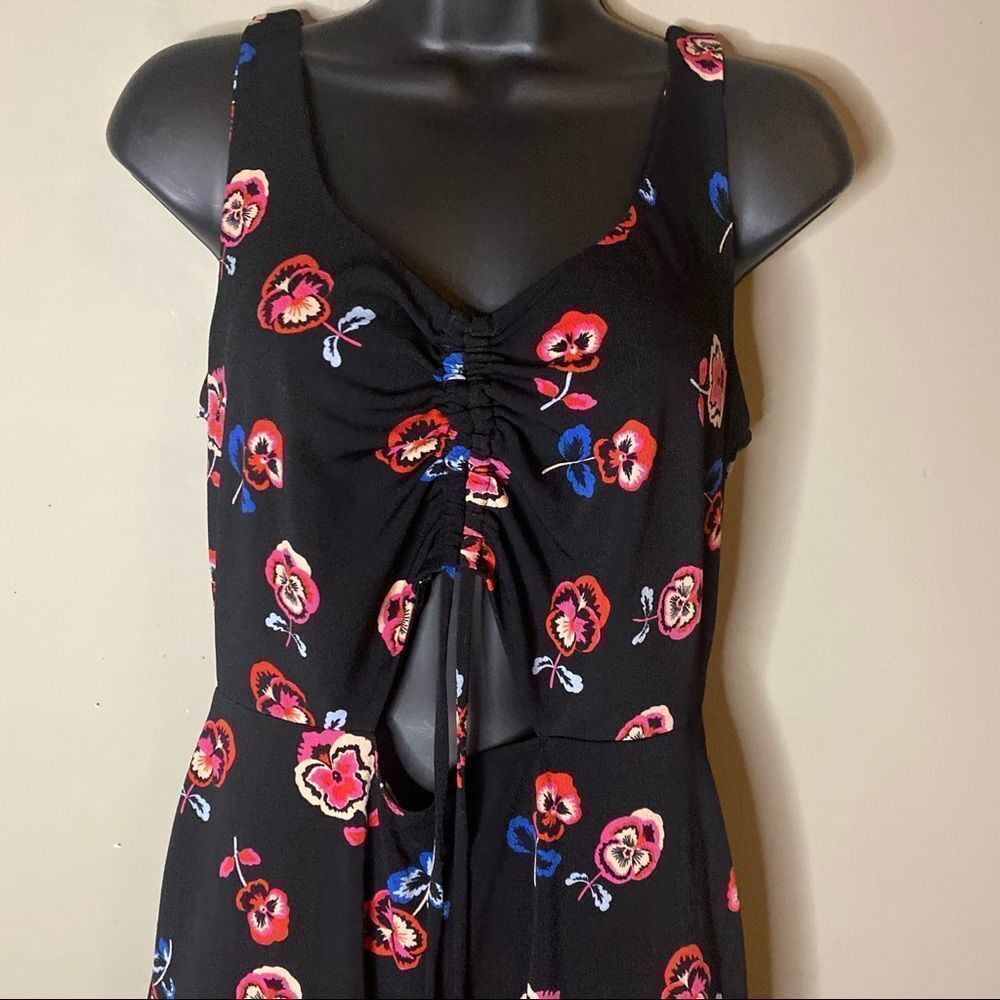 EXPRESS Black Floral Open Cut Sleeveless Midi Dress - Picture 3 of 10